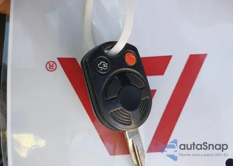 2008 Ford Escape Xlt z USA, uszkodzony, nr VIN 1FMCU03ZX8KE48639